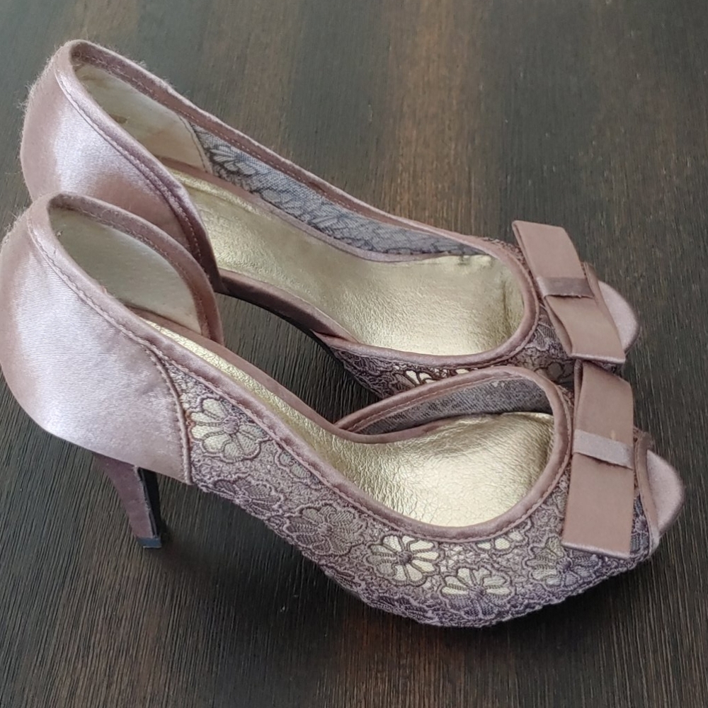 Bianco Women's Heel Sandal